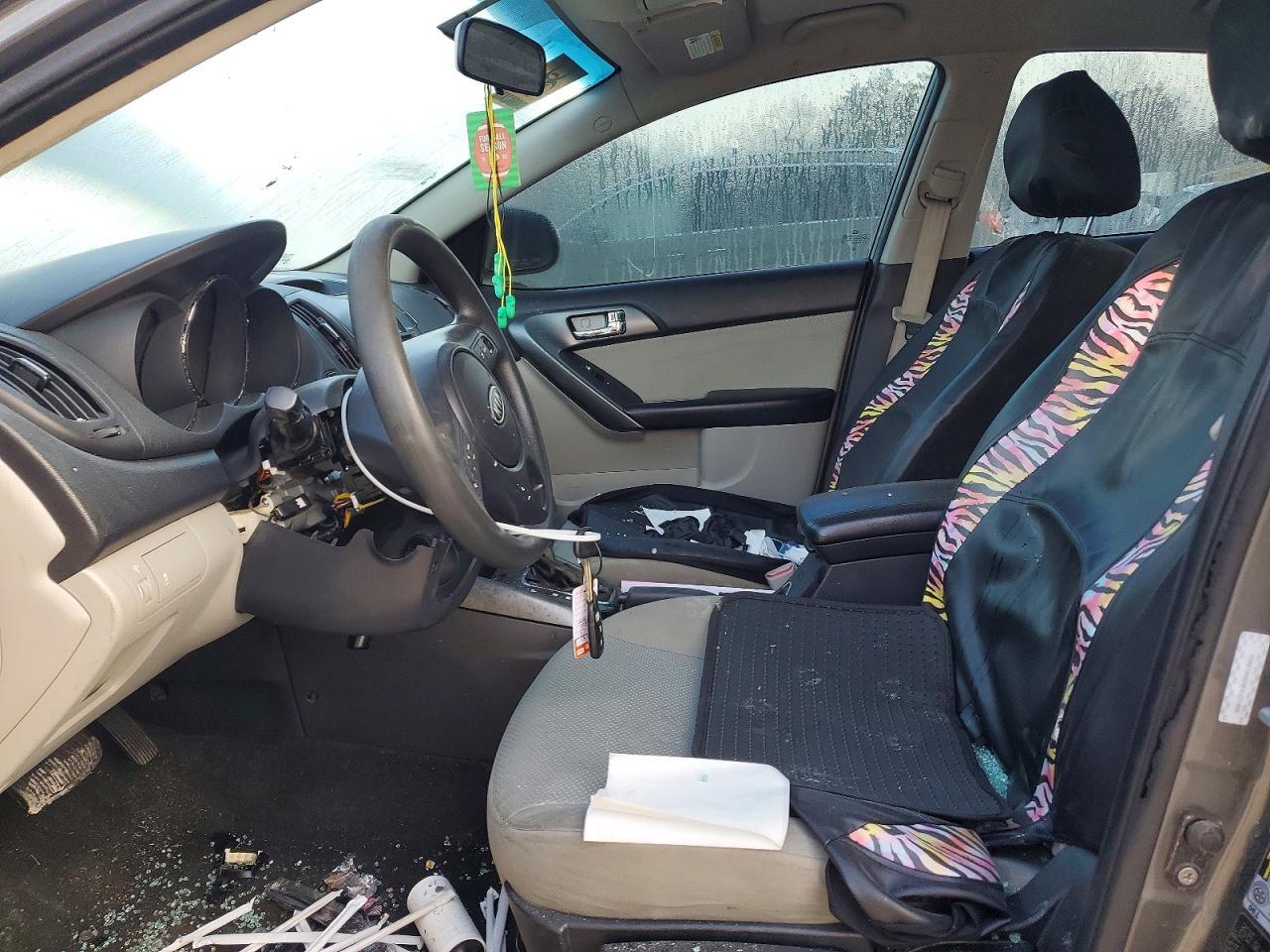 2013 KIA FORTE