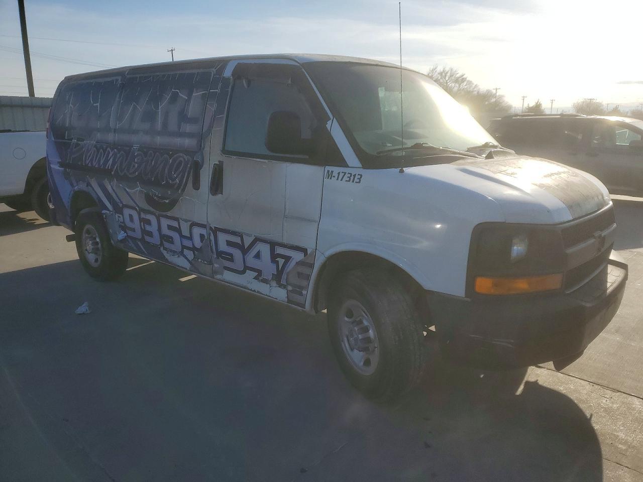 2009 CHEVROLET EXPRESS 2500