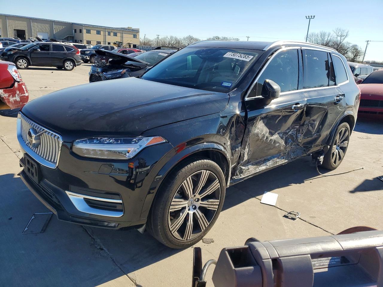 2022 VOLVO XC90