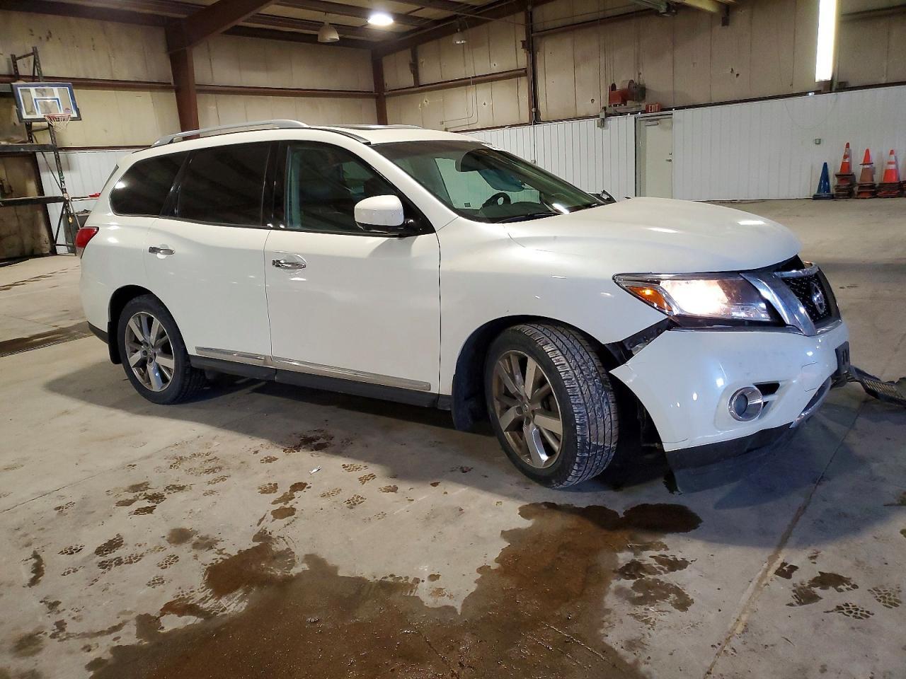 2016 NISSAN PATHFINDER