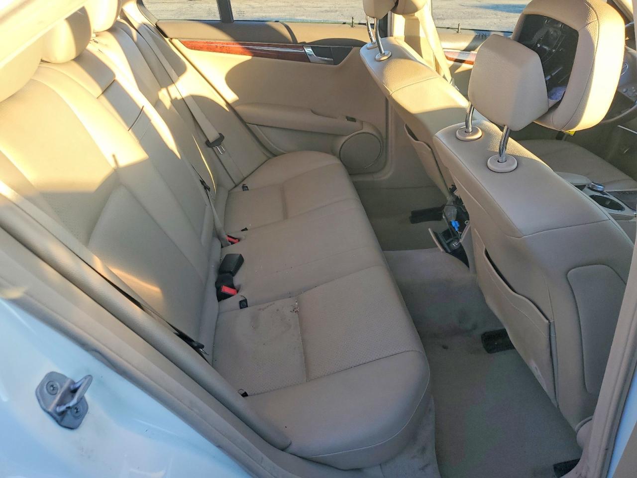2011 MERCEDES-BENZ C-CLASS