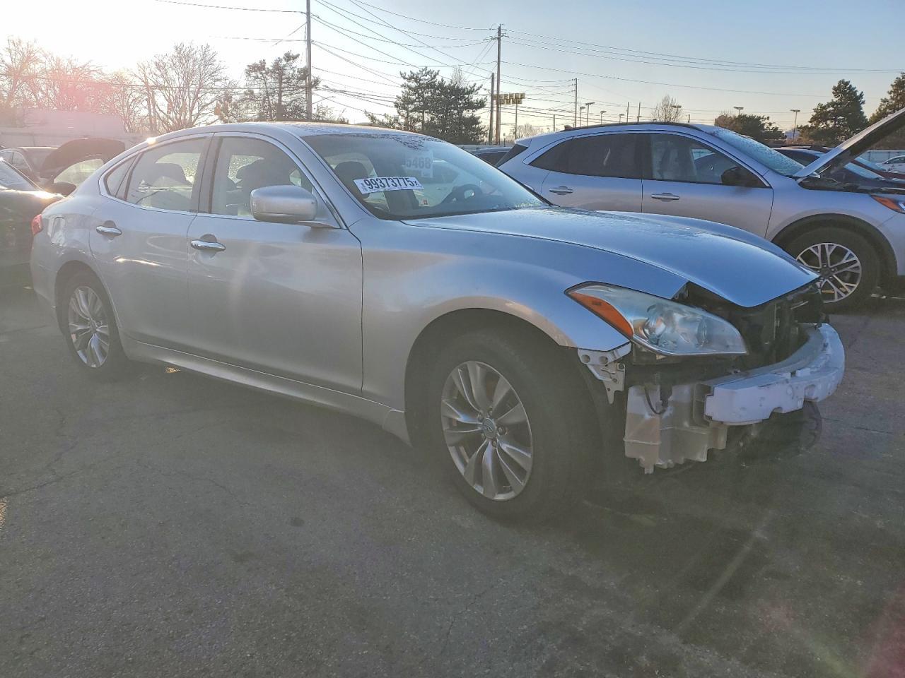 2012 INFINITI M37