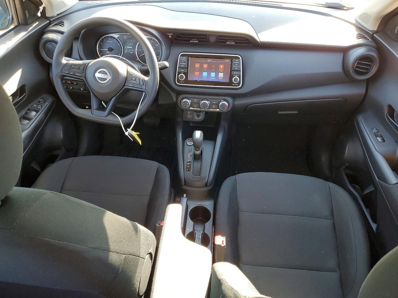 2025 NISSAN KICKS