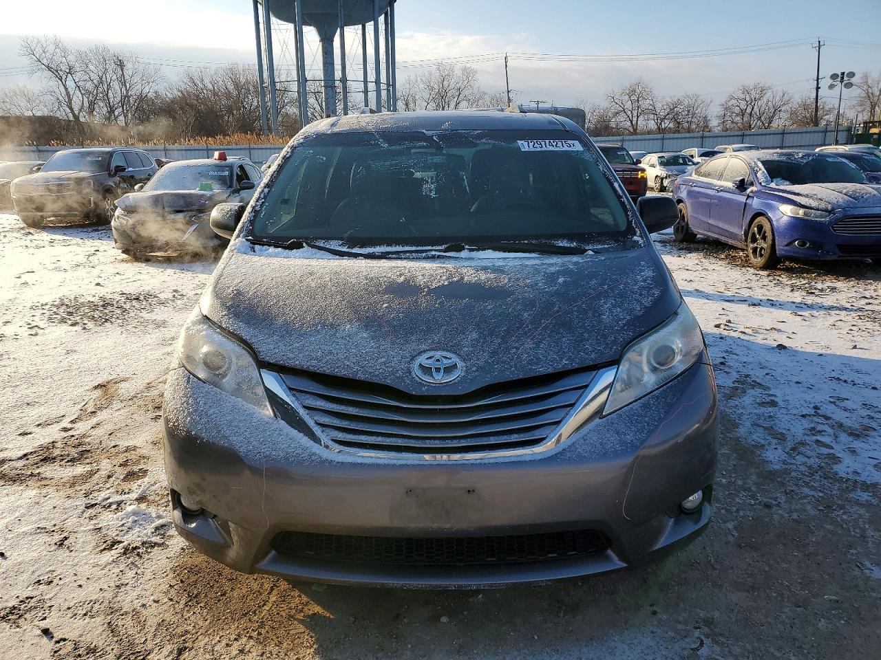 2015 TOYOTA SIENNA