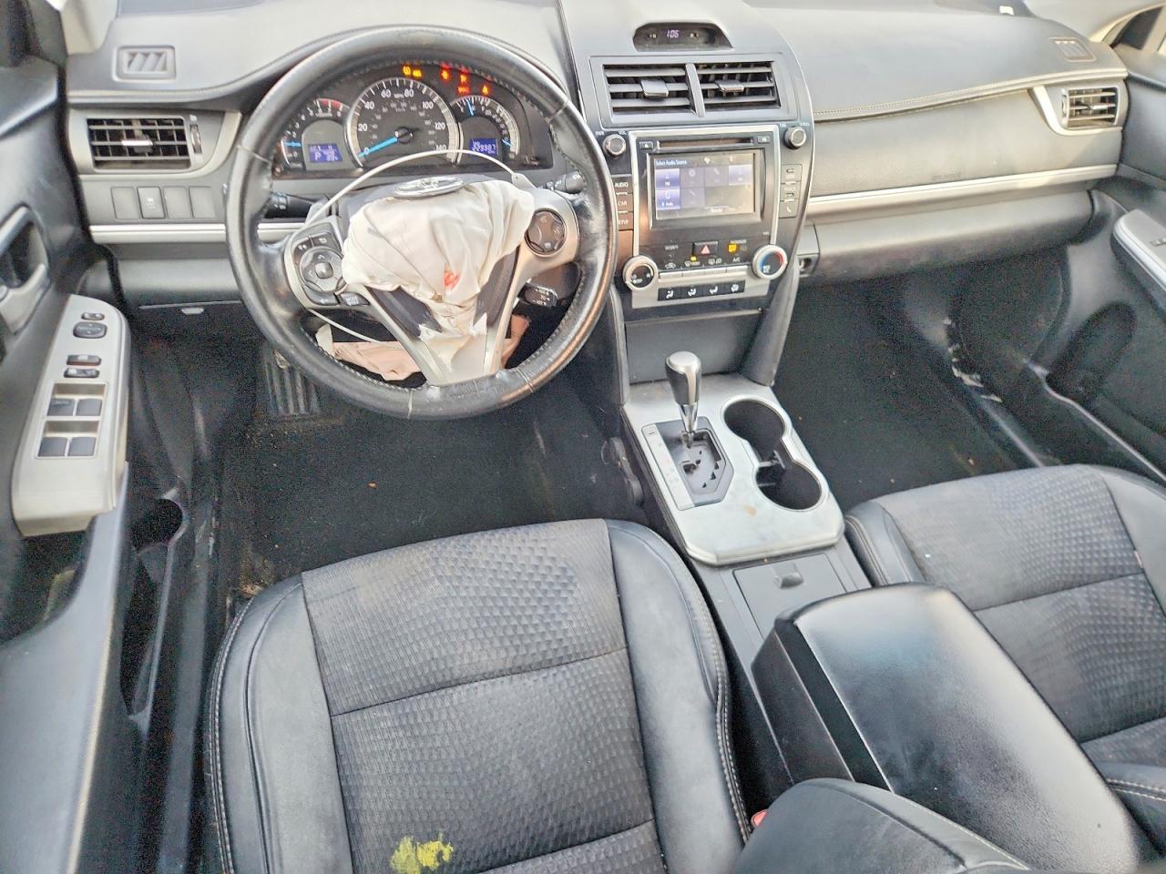 2014 TOYOTA CAMRY