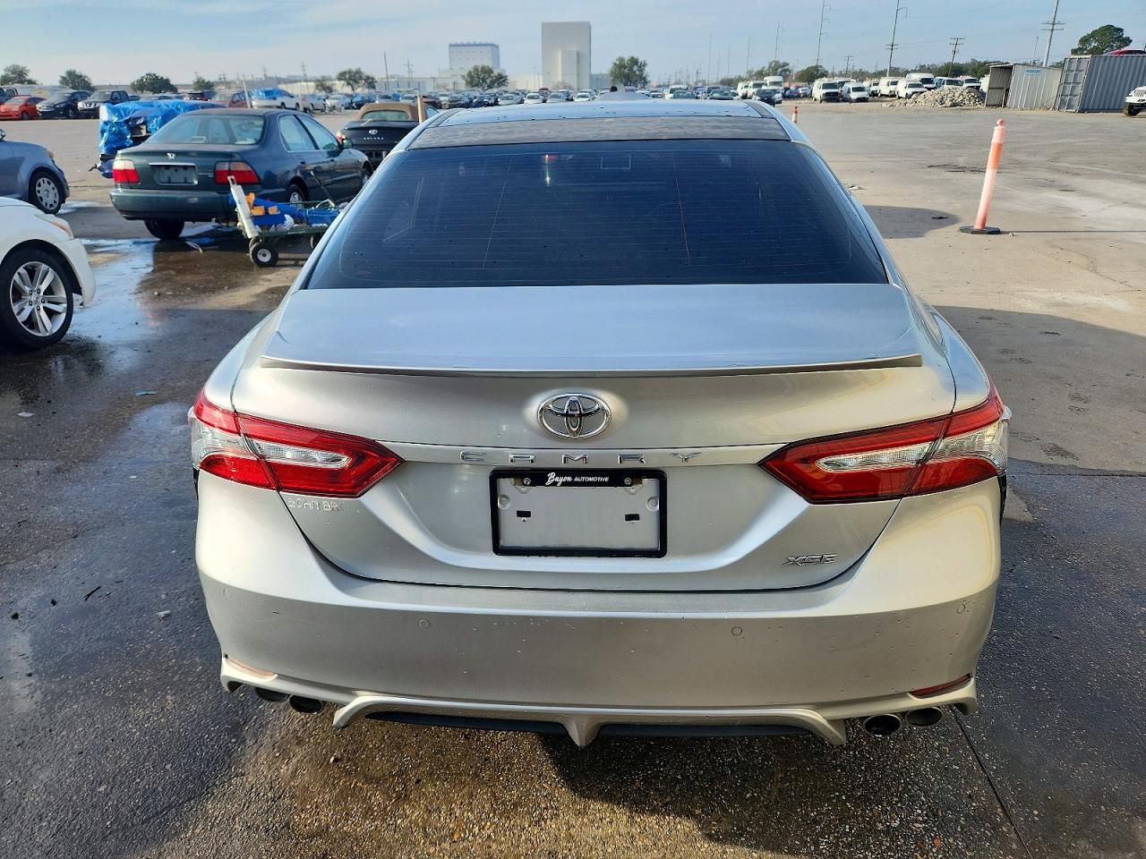 2018 TOYOTA CAMRY
