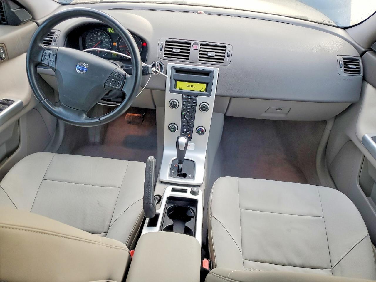 2010 VOLVO S40