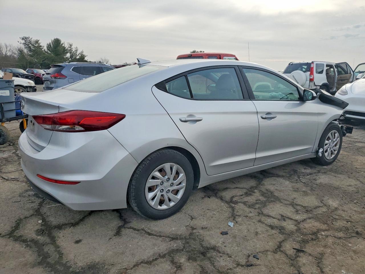 2017 HYUNDAI ELANTRA
