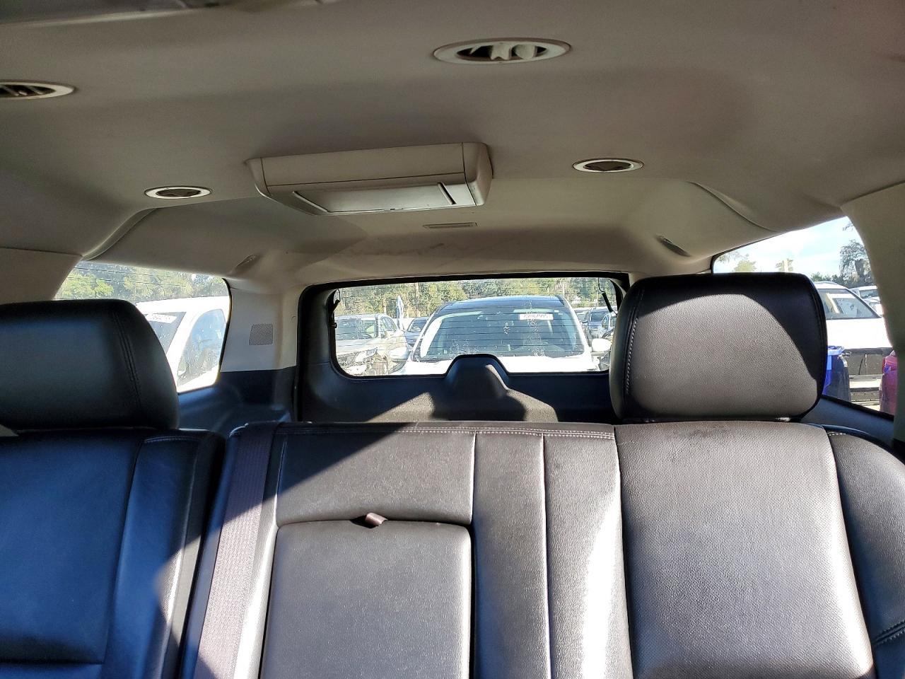 2012 CHEVROLET Suburban