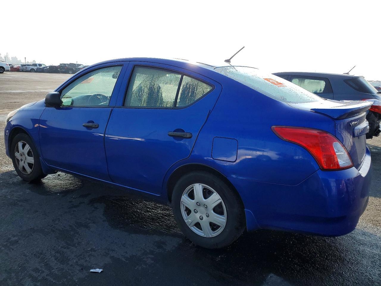 2015 NISSAN VERSA