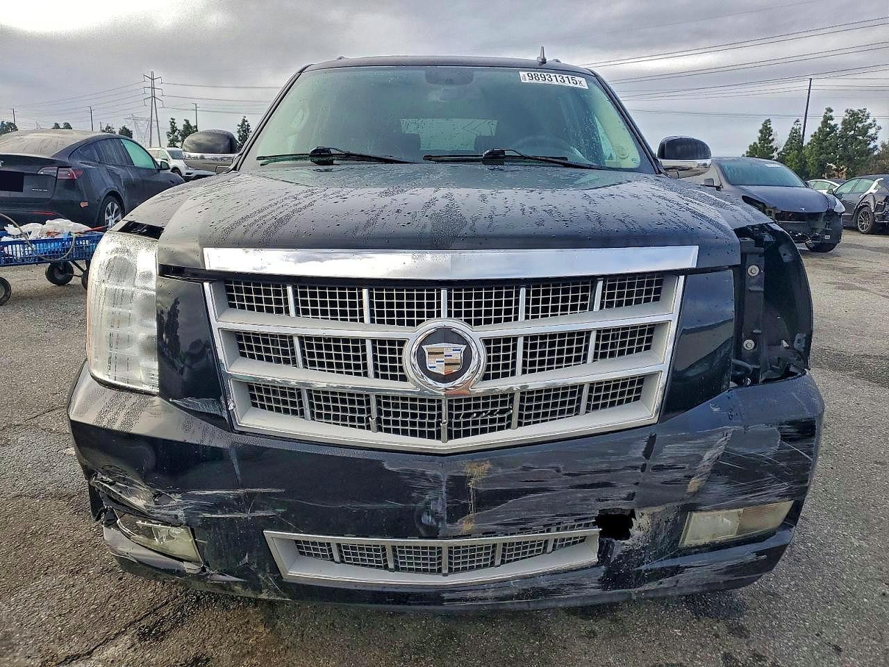 2011 CADILLAC Escalade ESV