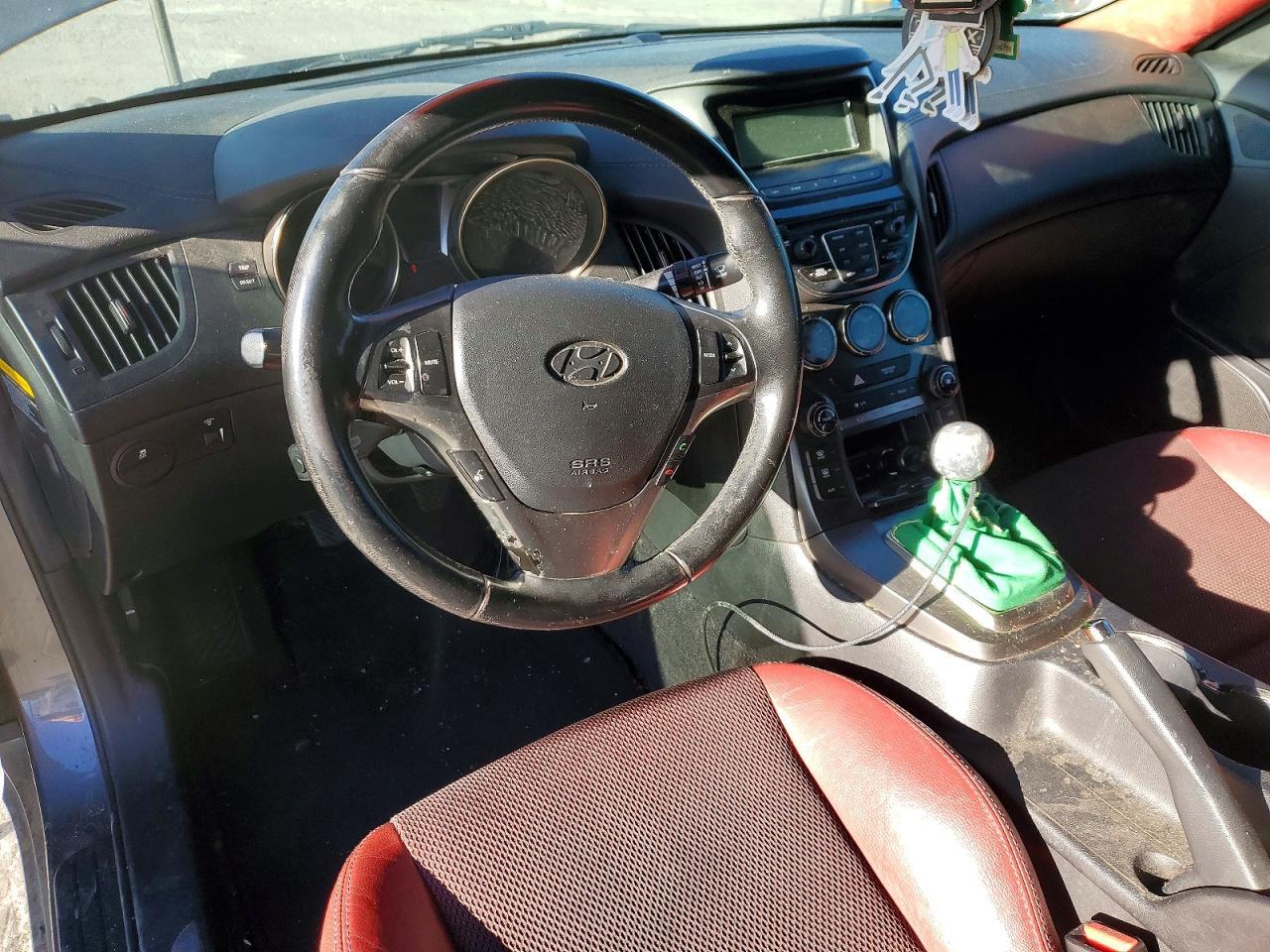 2013 HYUNDAI GENESIS