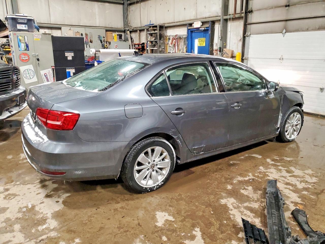 2015 VOLKSWAGEN JETTA