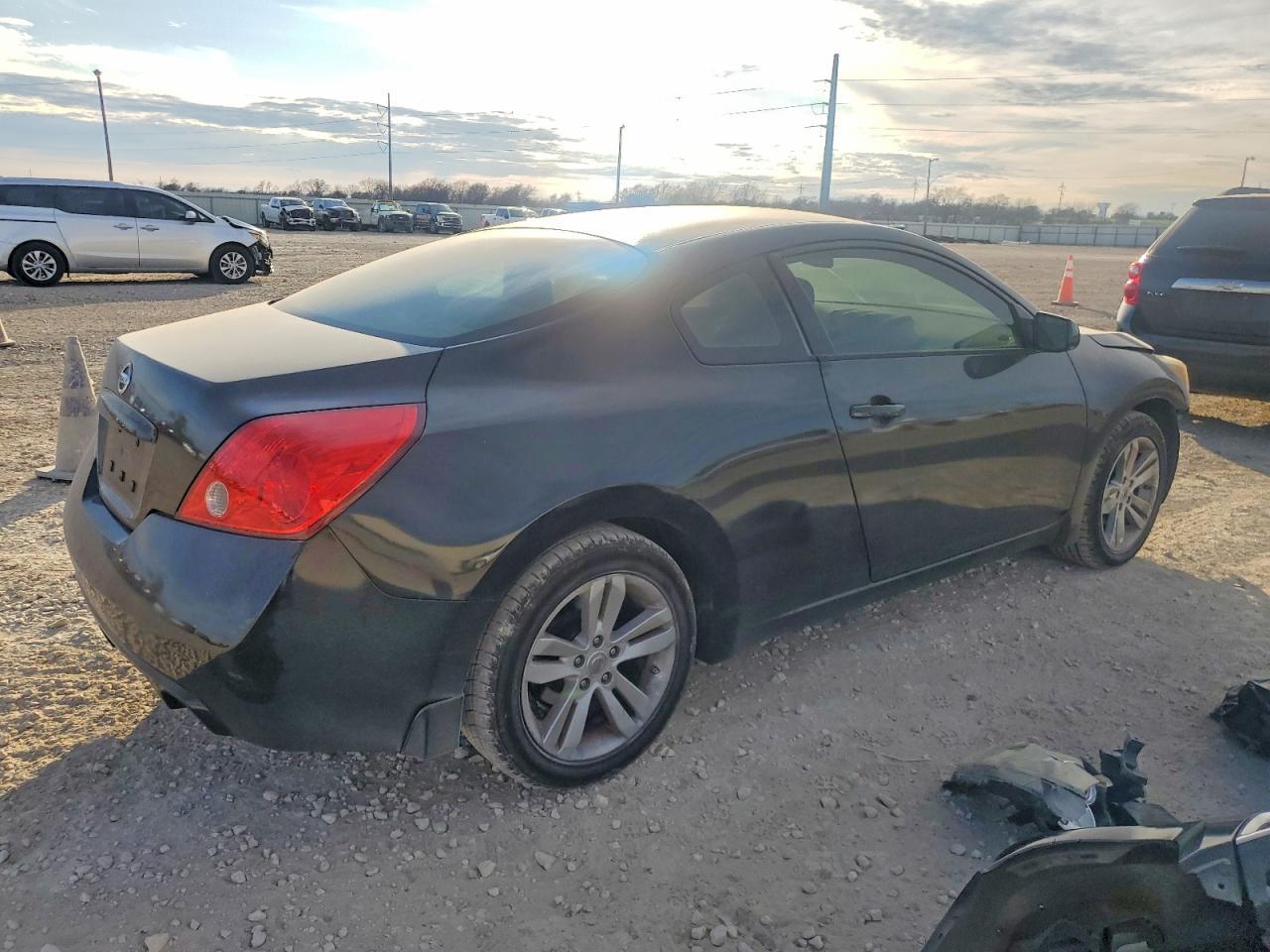 2010 NISSAN ALTIMA