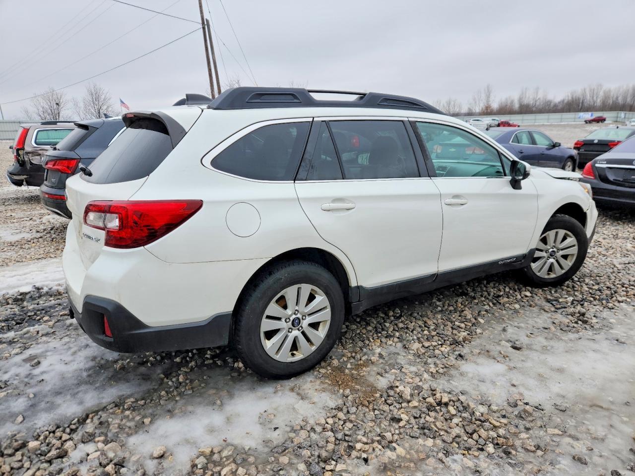 2018 SUBARU Outback