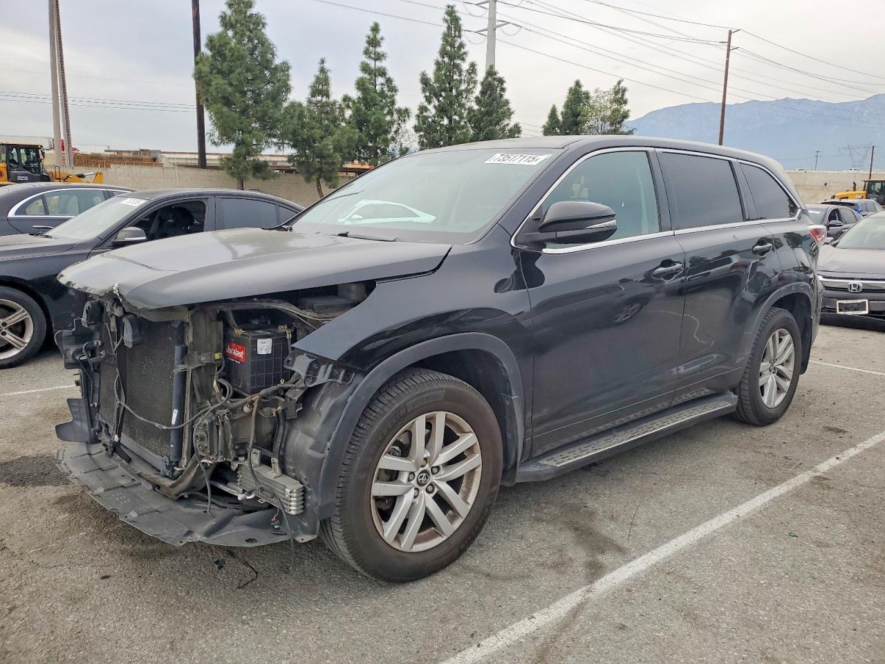 2016 TOYOTA HIGHLANDER