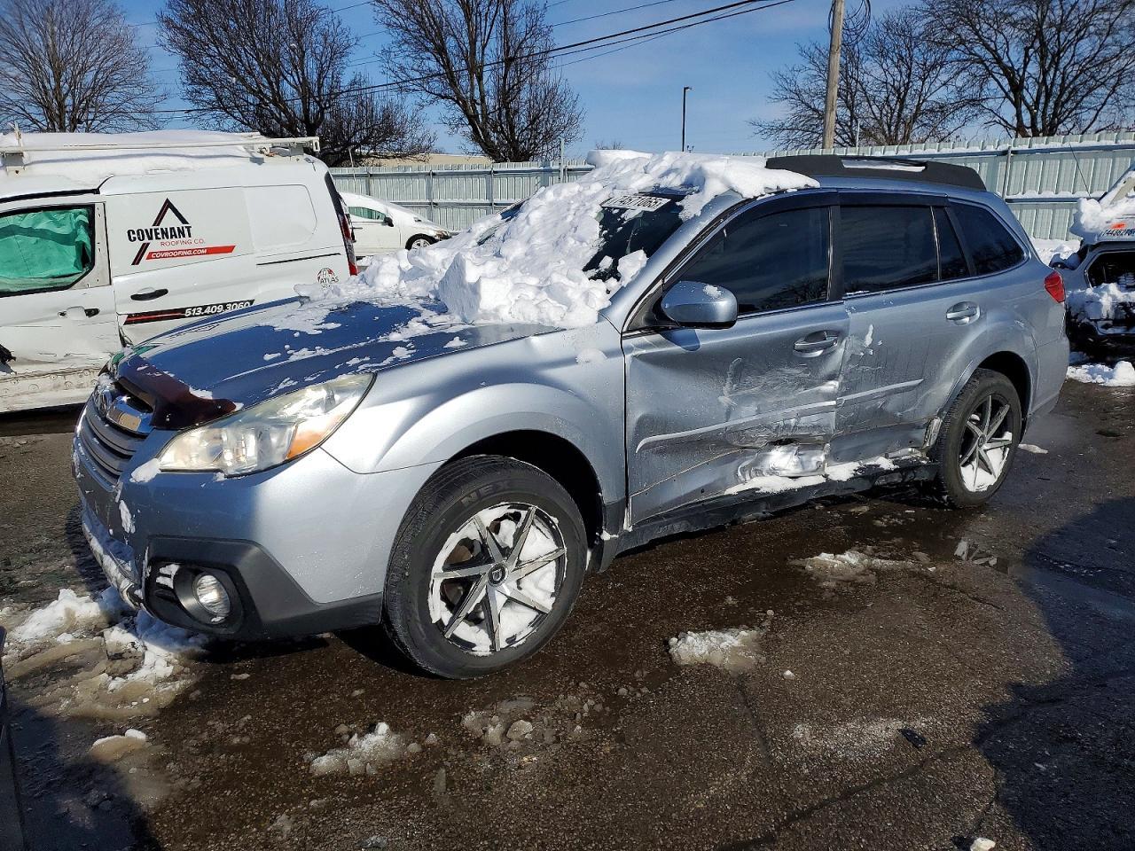 2013 SUBARU Outback