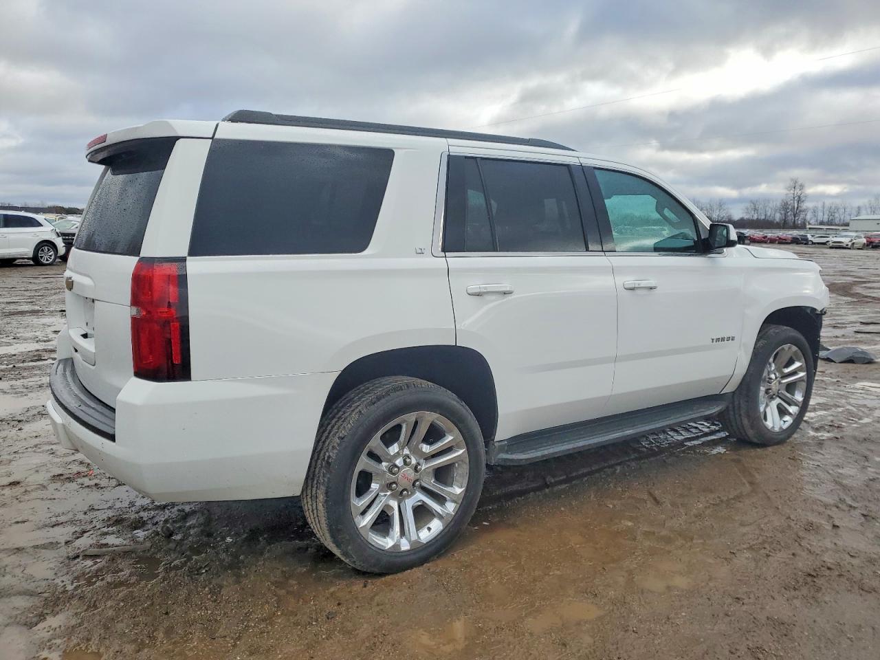 2017 CHEVROLET Tahoe