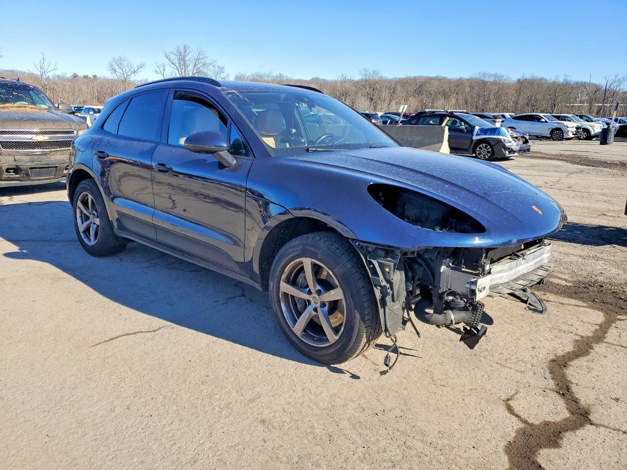 2021 PORSCHE Macan