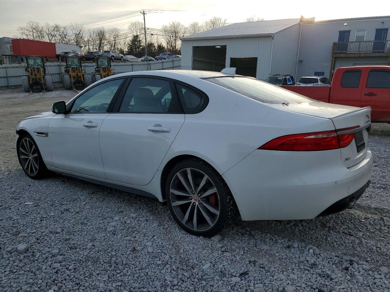 2016 JAGUAR XF