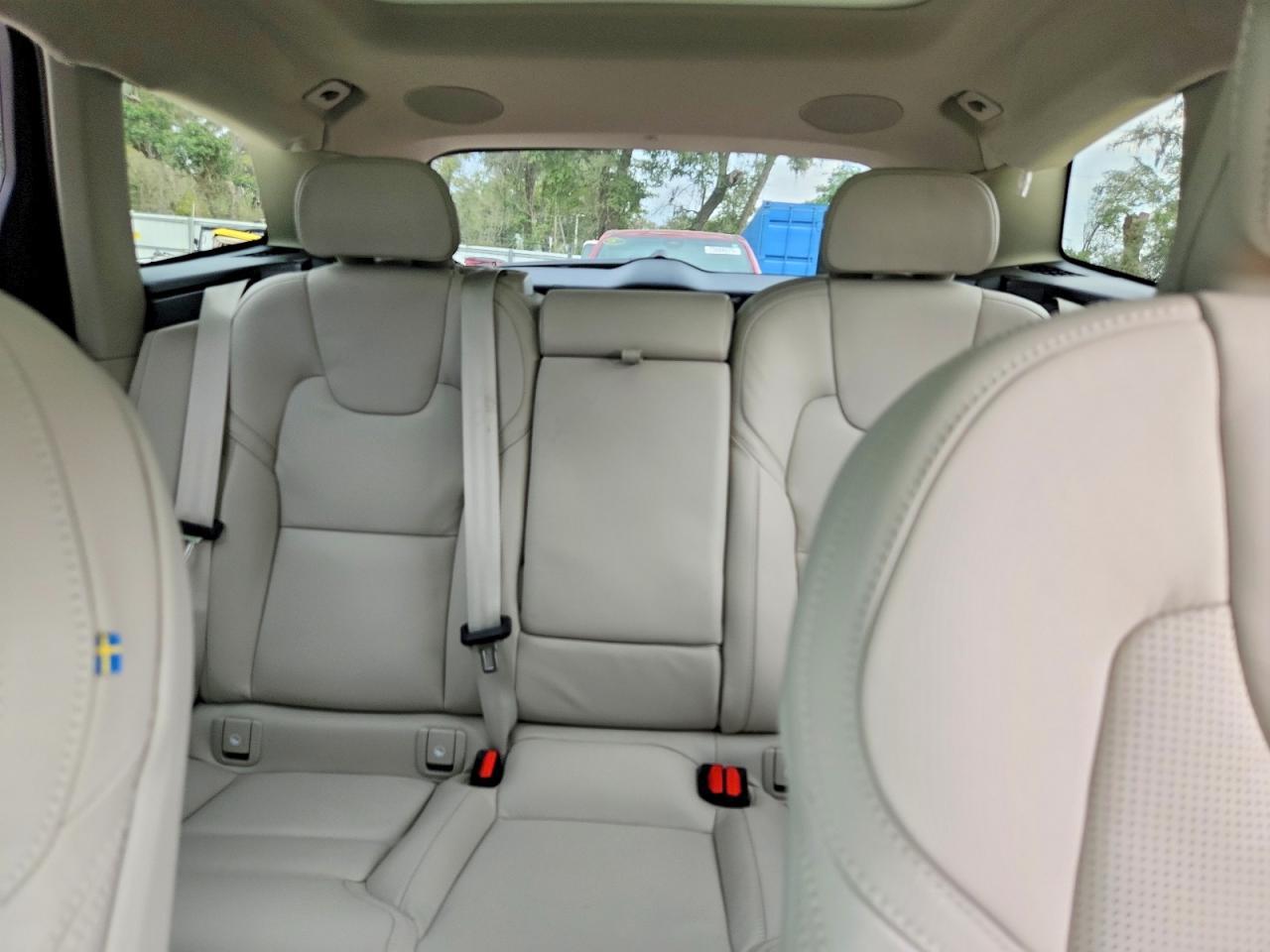 2026 VOLVO XC60