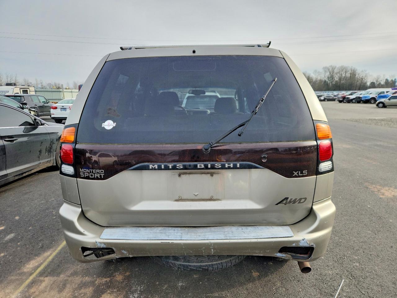 2002 MITSUBISHI Montero