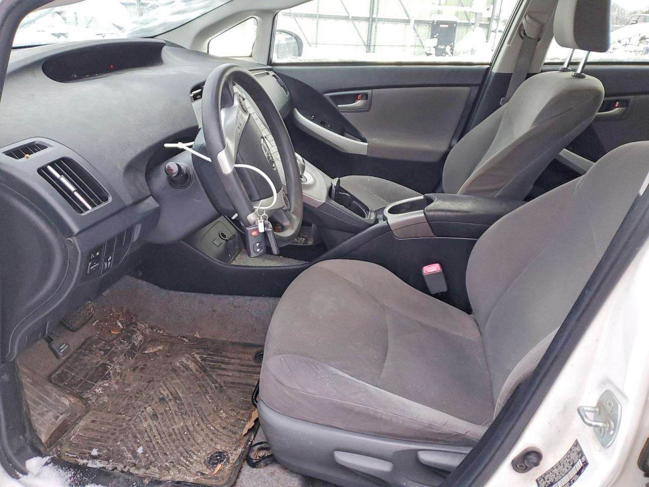 2013 TOYOTA PRIUS