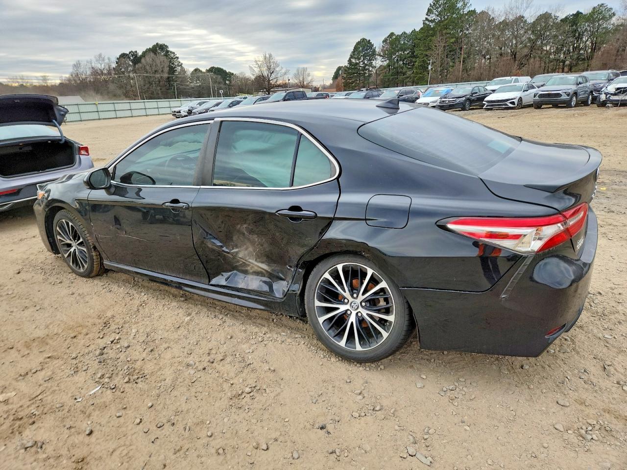 2019 TOYOTA CAMRY