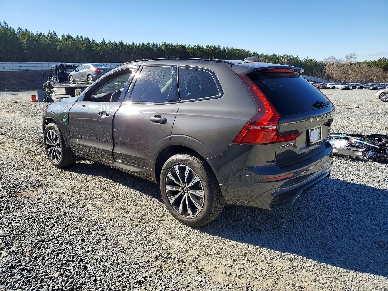 2025 VOLVO XC60