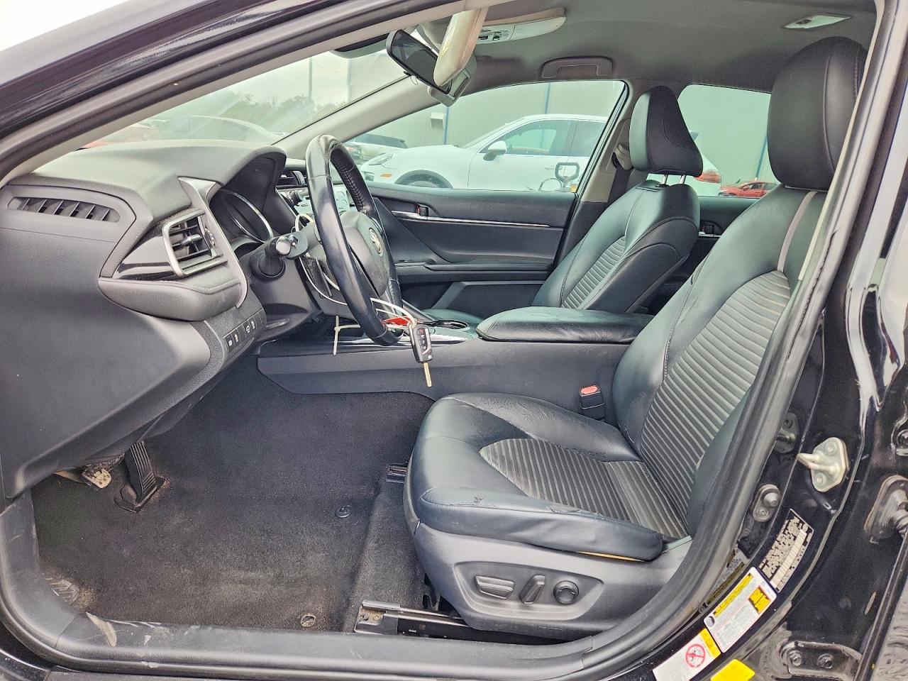 2019 TOYOTA CAMRY