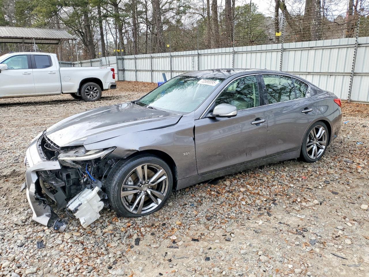 2016 INFINITI Q50