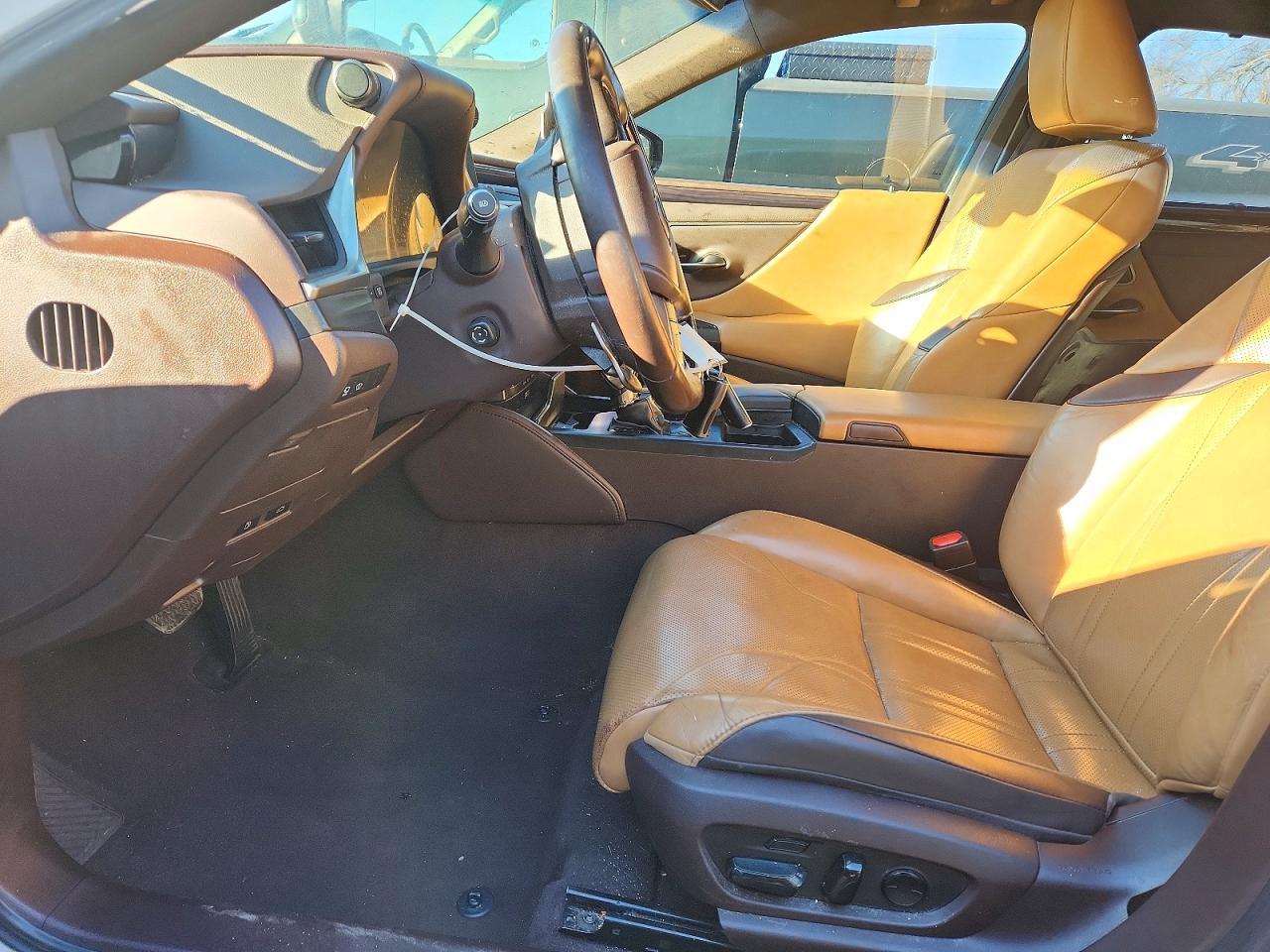 2019 LEXUS ES 350