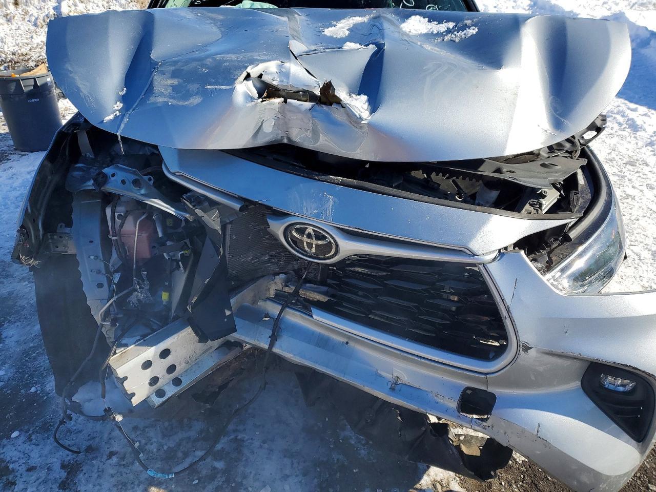 2022 TOYOTA HIGHLANDER
