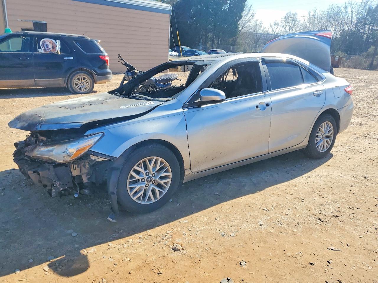 2017 TOYOTA CAMRY