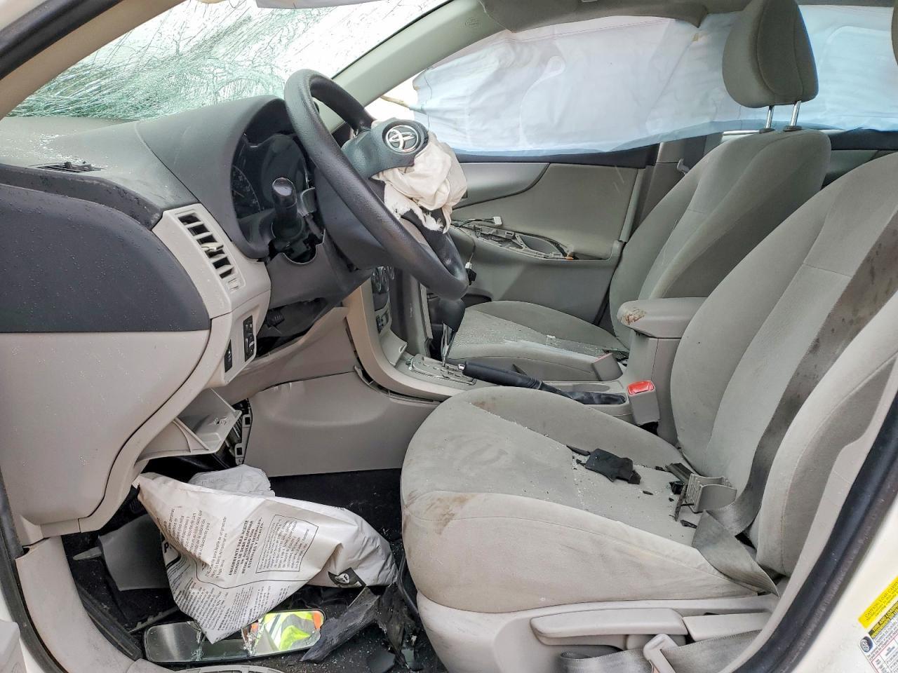 2011 TOYOTA COROLLA
