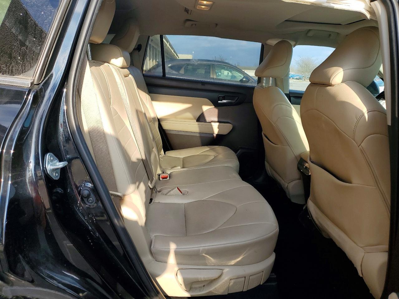 2021 TOYOTA HIGHLANDER