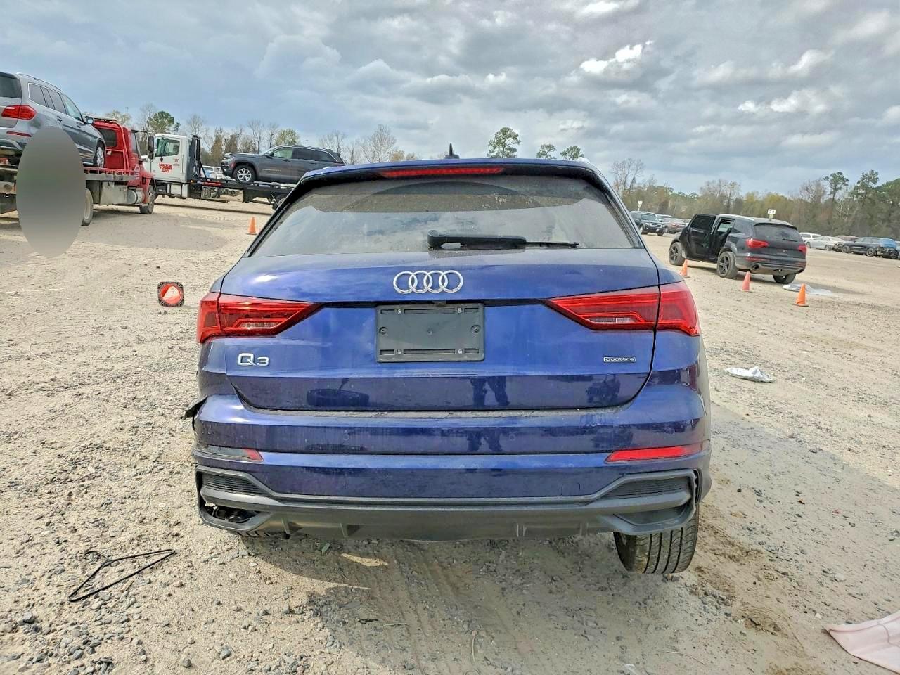 2022 AUDI Q3