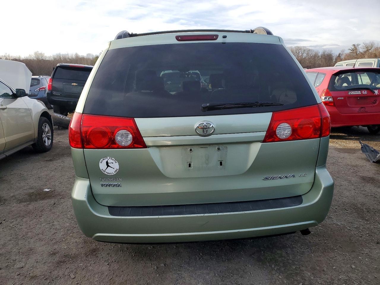 2008 TOYOTA SIENNA