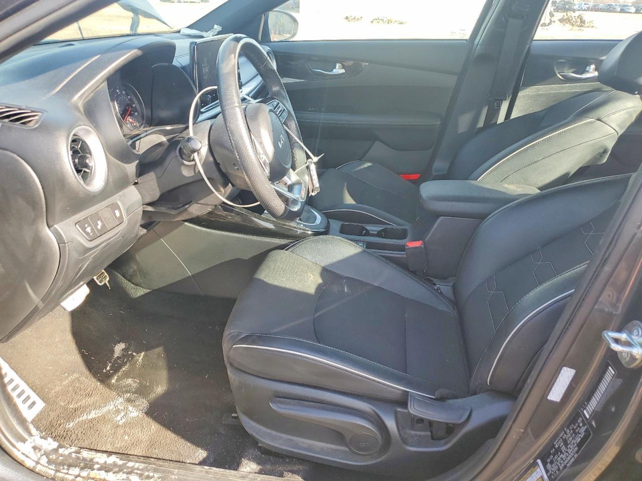 2024 KIA FORTE