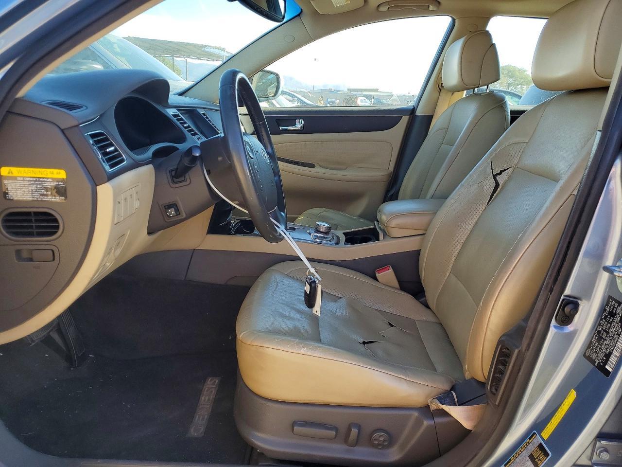 2010 HYUNDAI GENESIS