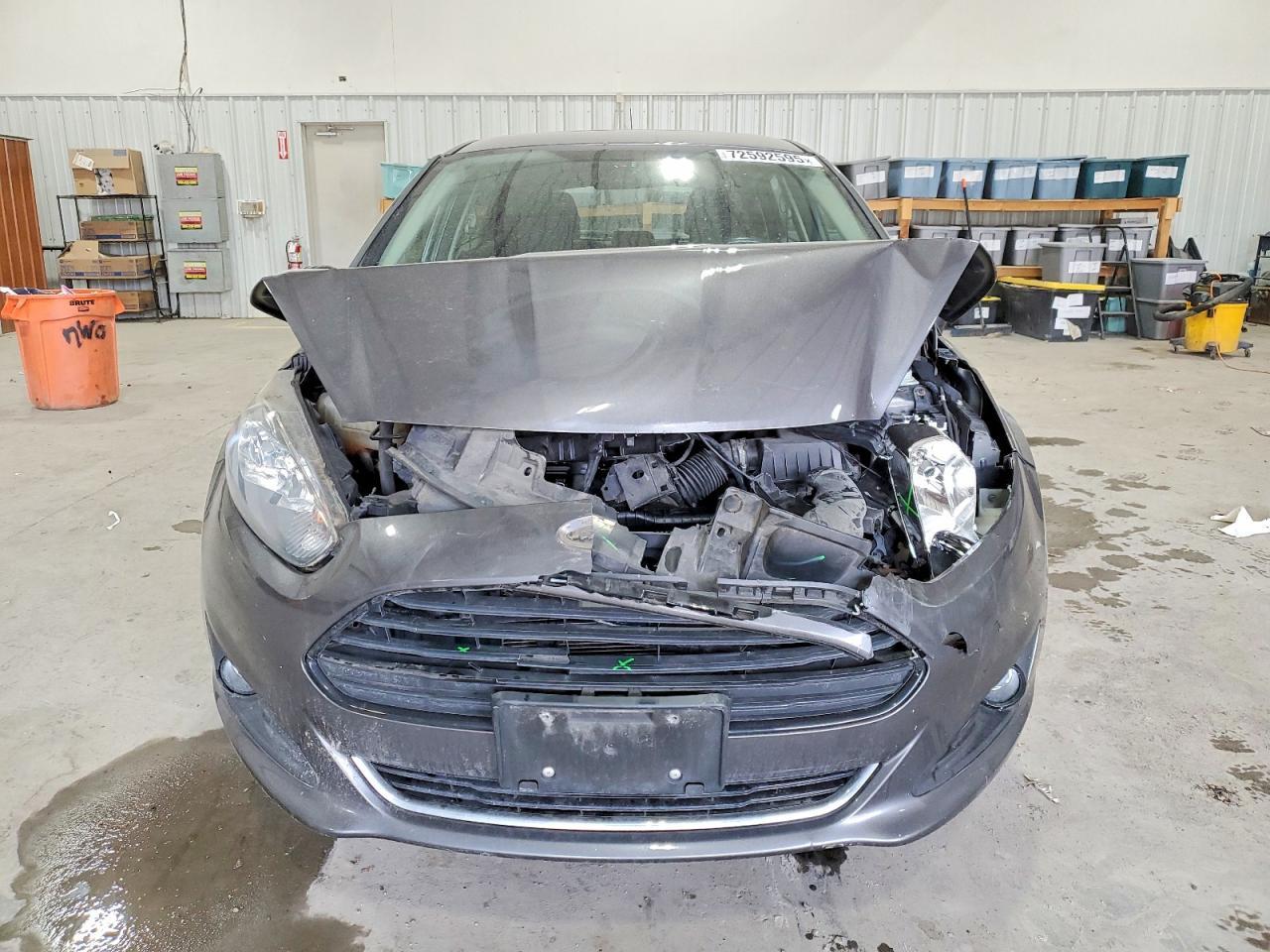 2016 FORD Fiesta