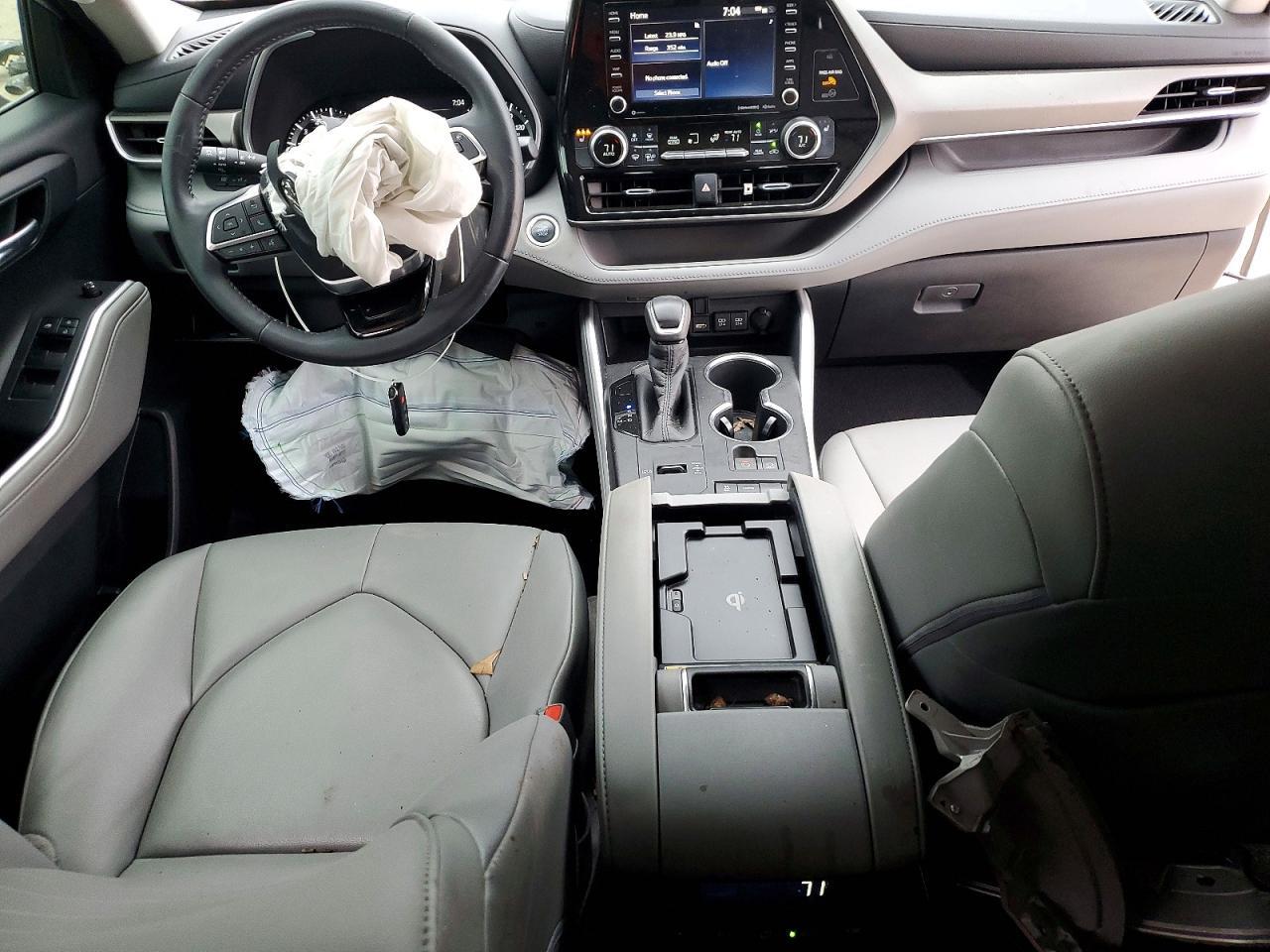 2020 TOYOTA HIGHLANDER