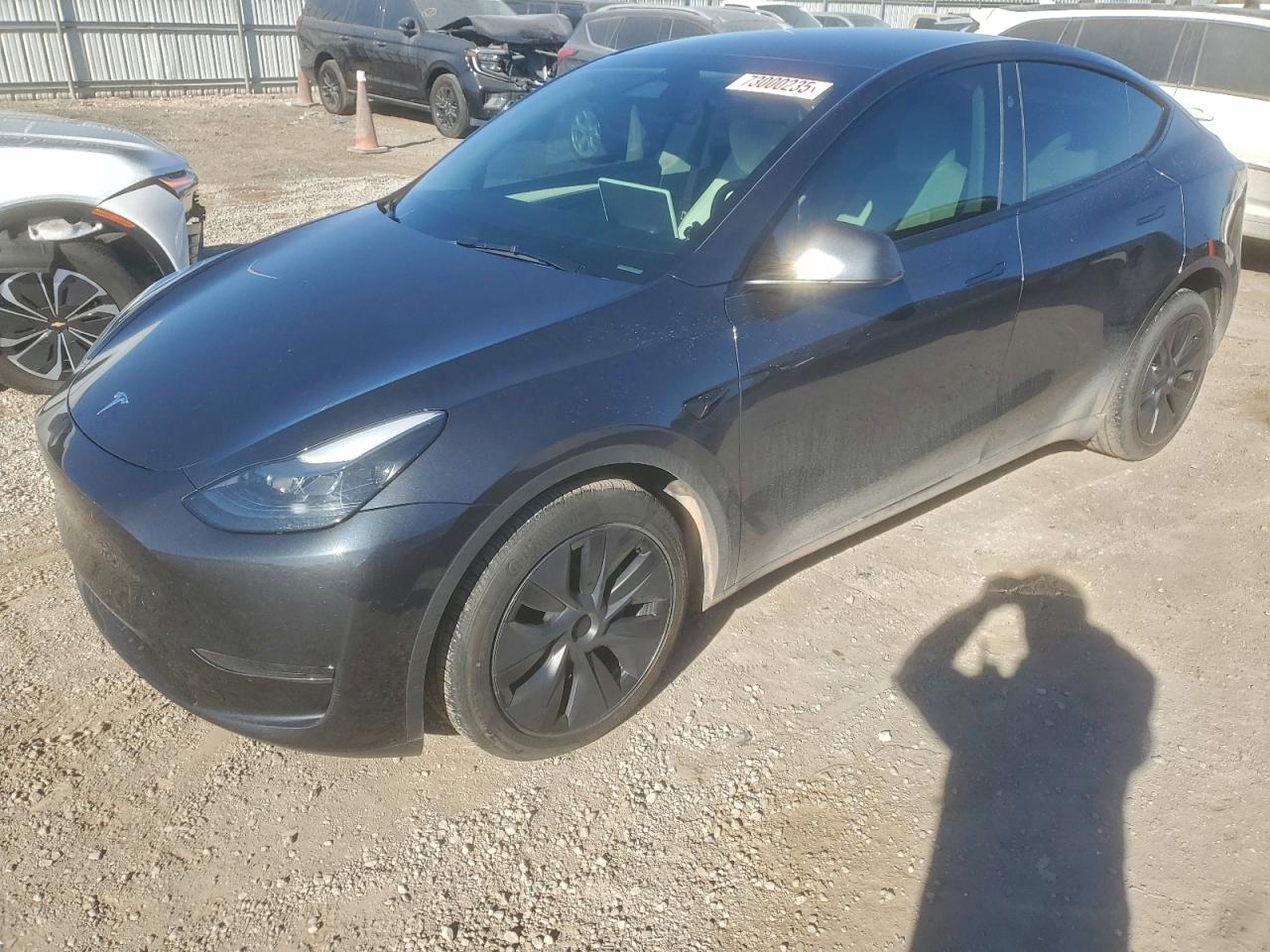 2025 TESLA MODEL Y