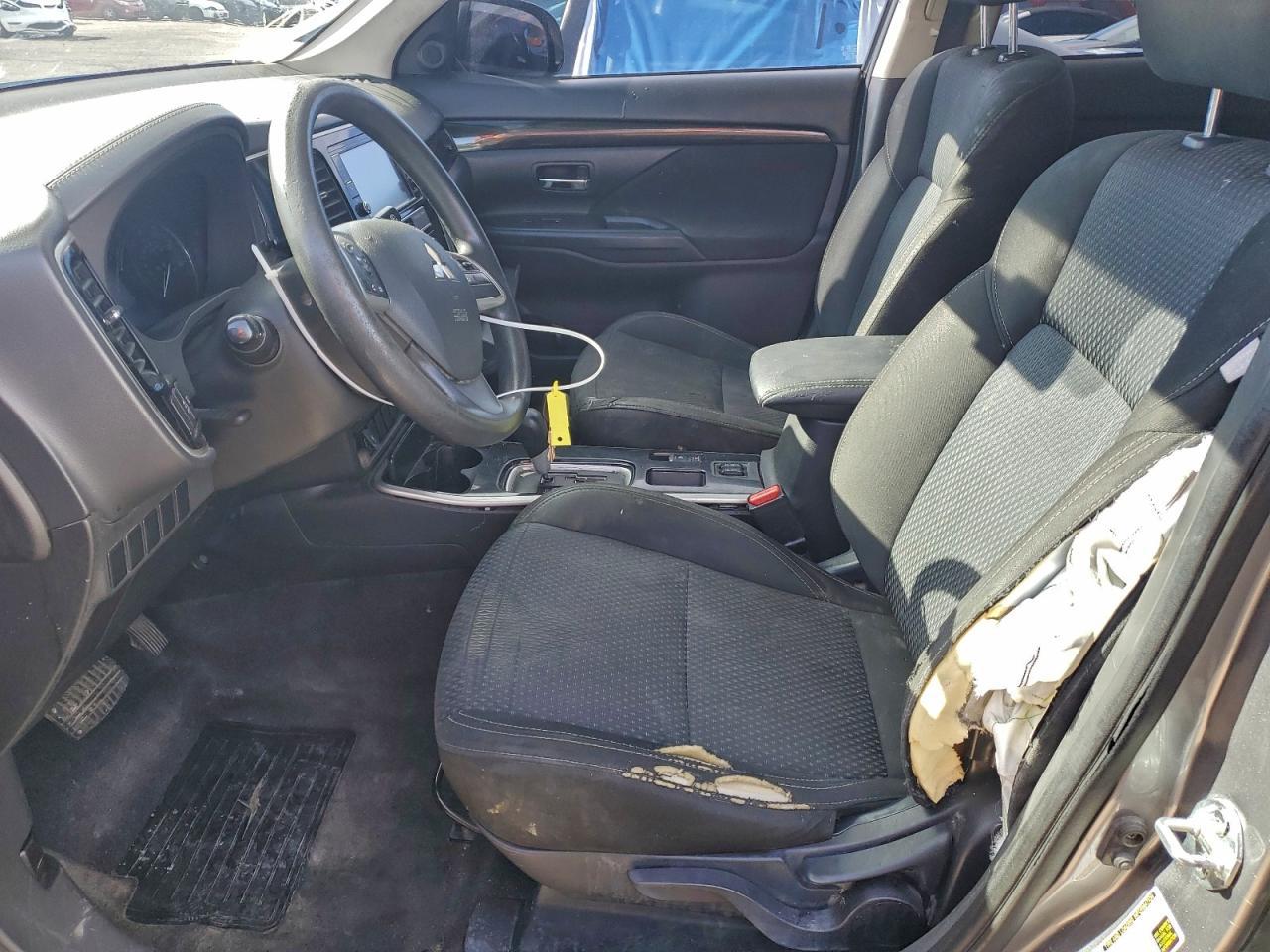 2019 MITSUBISHI outlander