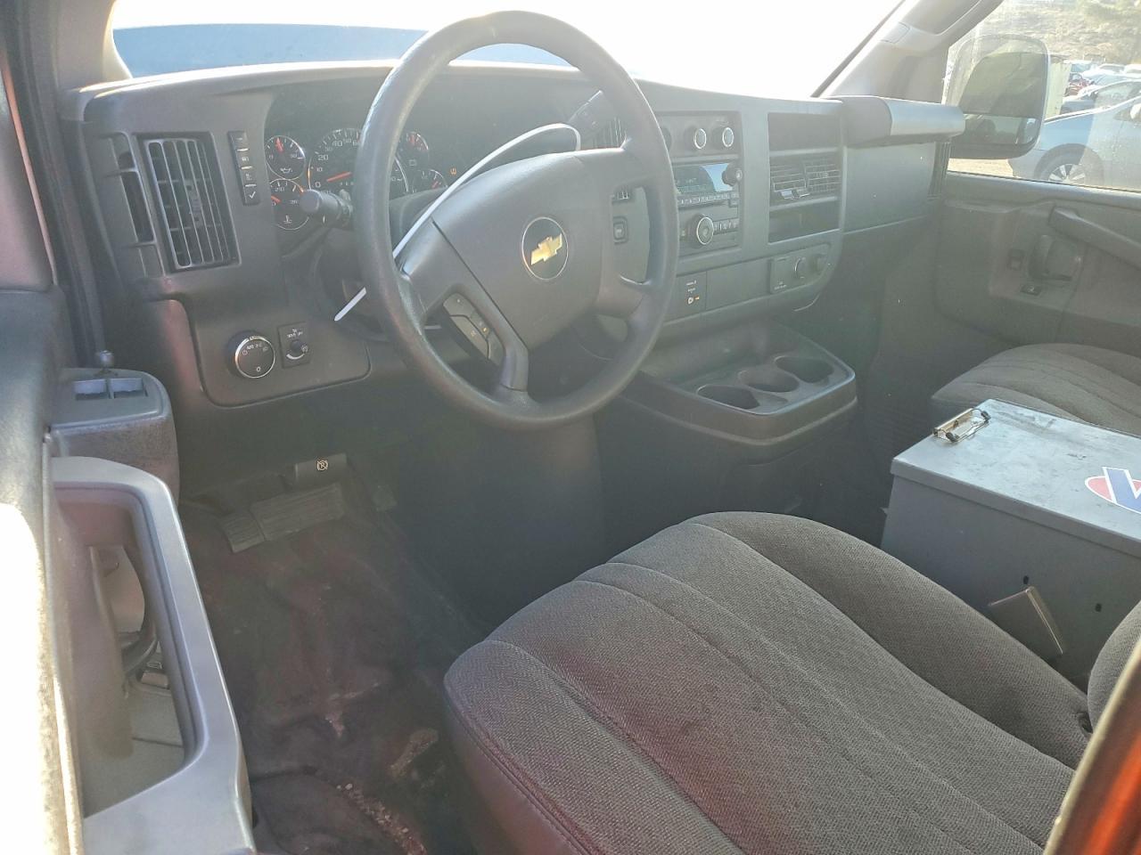2017 CHEVROLET Express 3500