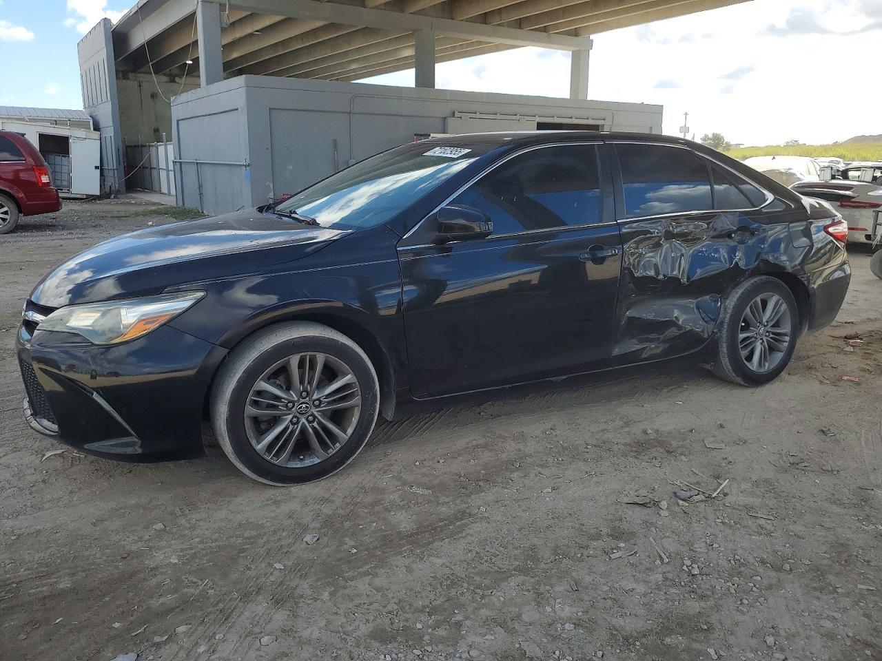 2015 TOYOTA CAMRY