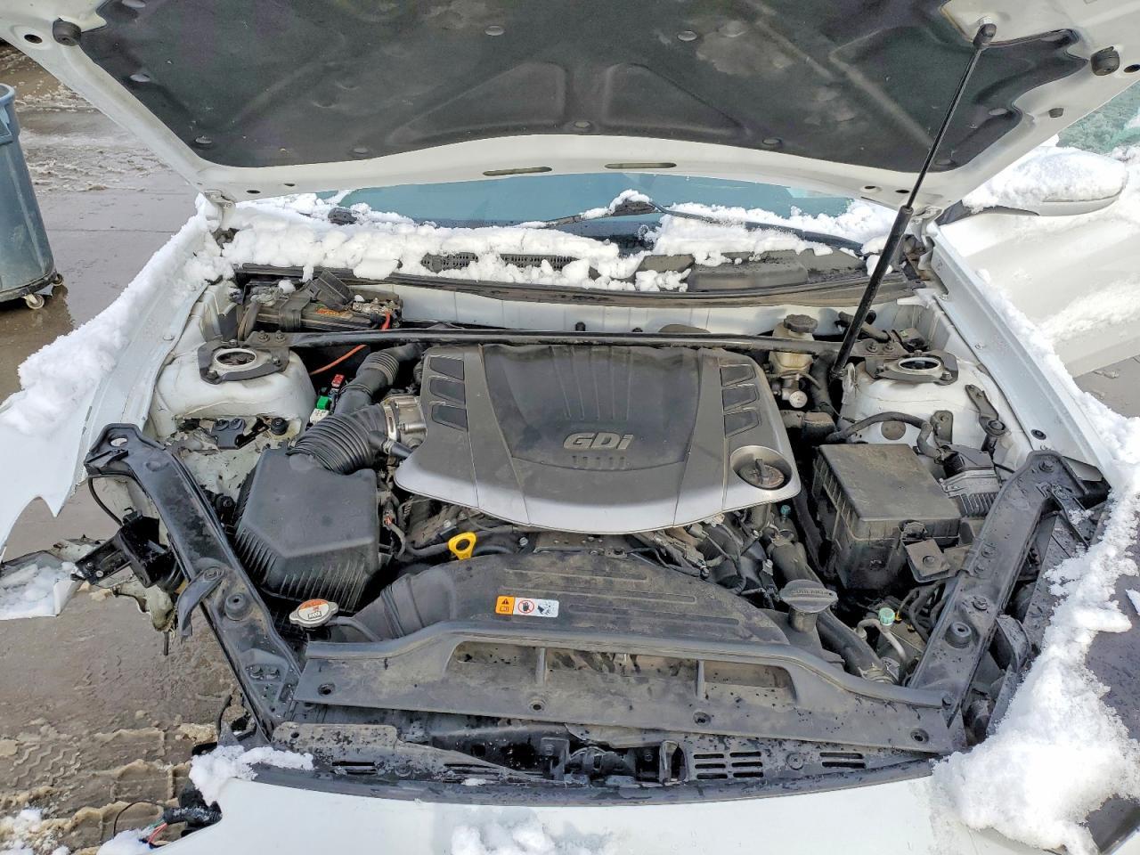 2015 HYUNDAI GENESIS
