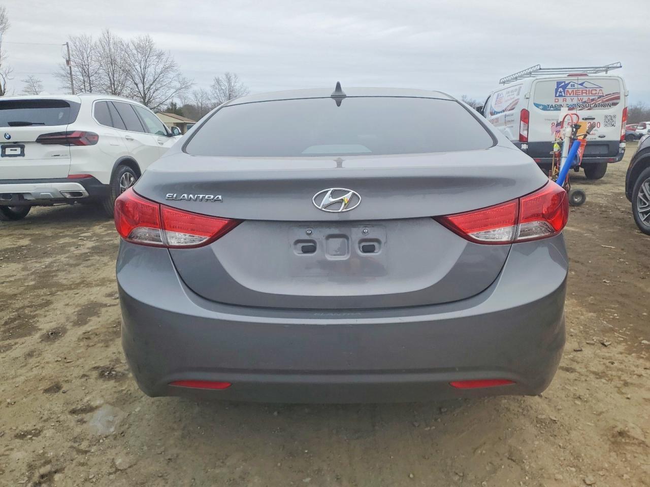2012 HYUNDAI ELANTRA