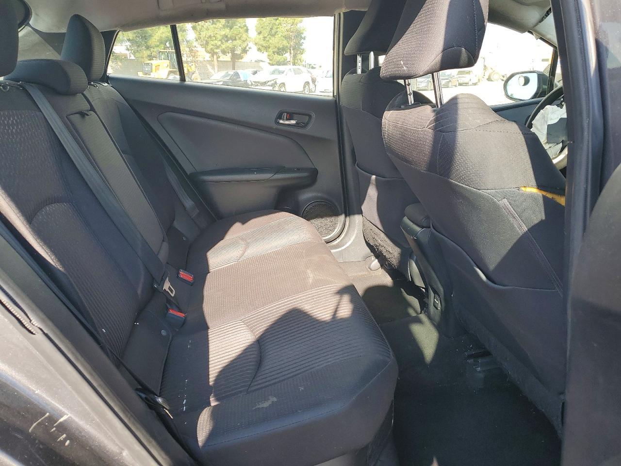 2018 TOYOTA PRIUS