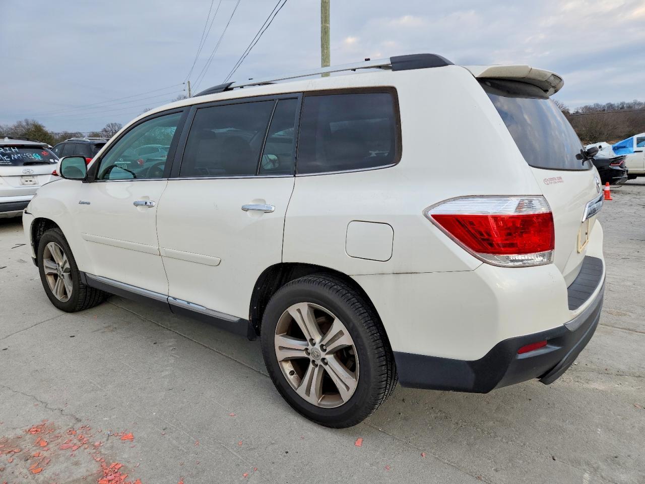 2011 TOYOTA HIGHLANDER